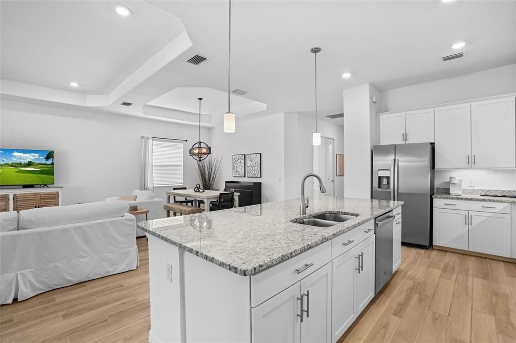 На продажу: $699,000 (4 спален, 3 ванн, 2238 Квадратных фут)