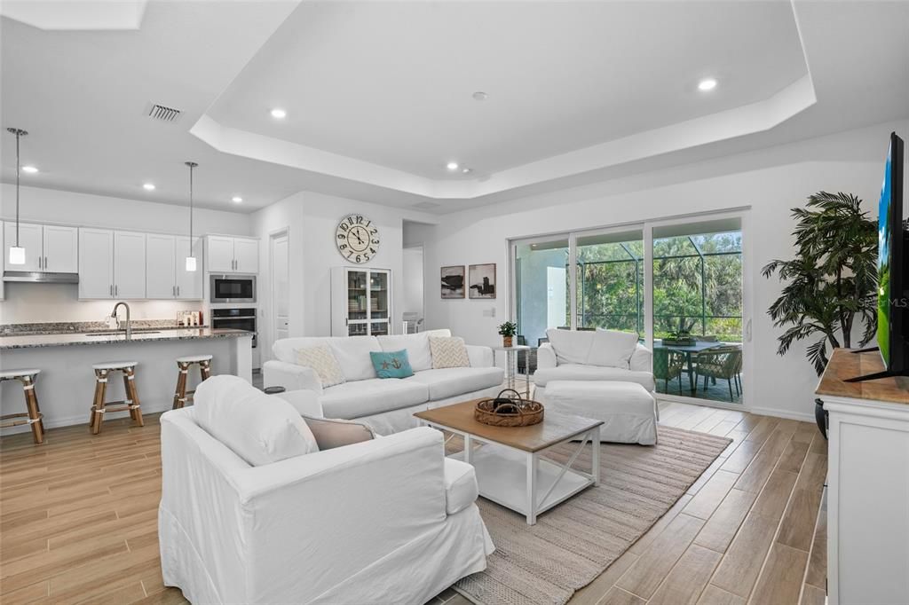 На продажу: $699,000 (4 спален, 3 ванн, 2238 Квадратных фут)