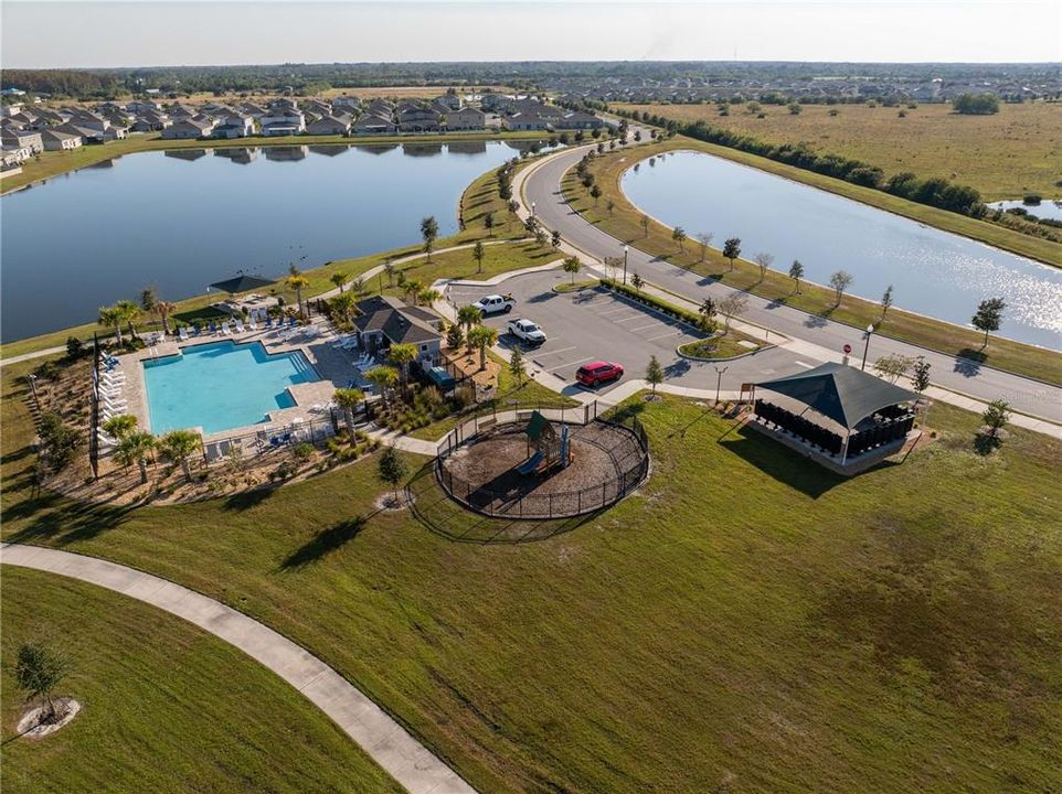 For Sale: $419,900 (4 beds, 2 baths, 2000 Square Feet)