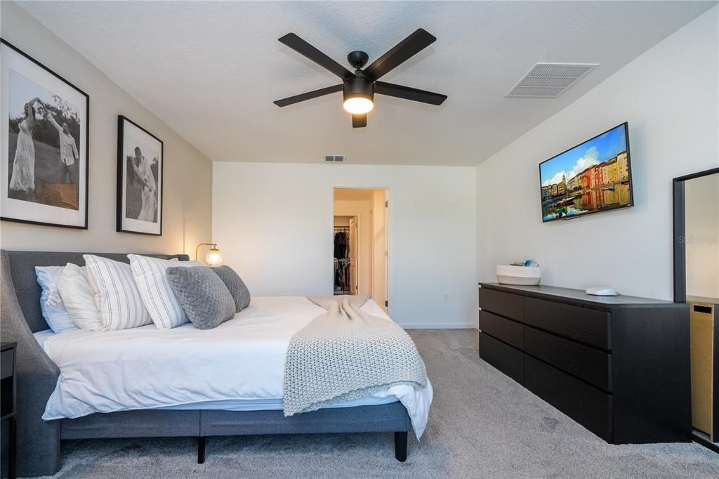 For Sale: $419,900 (4 beds, 2 baths, 2000 Square Feet)