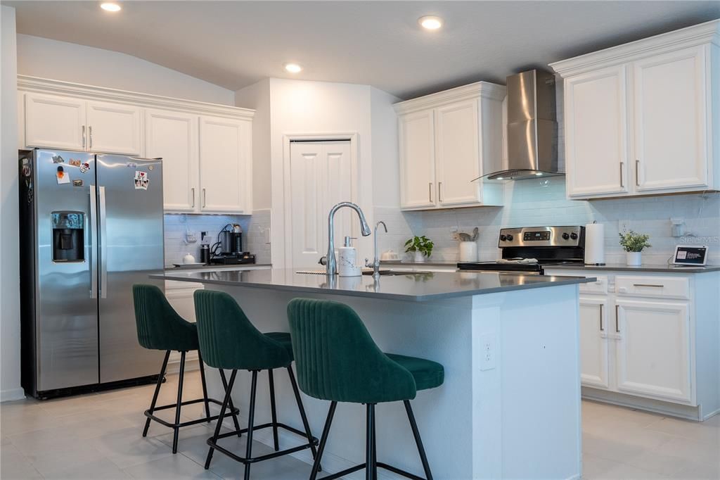 For Sale: $419,900 (4 beds, 2 baths, 2000 Square Feet)