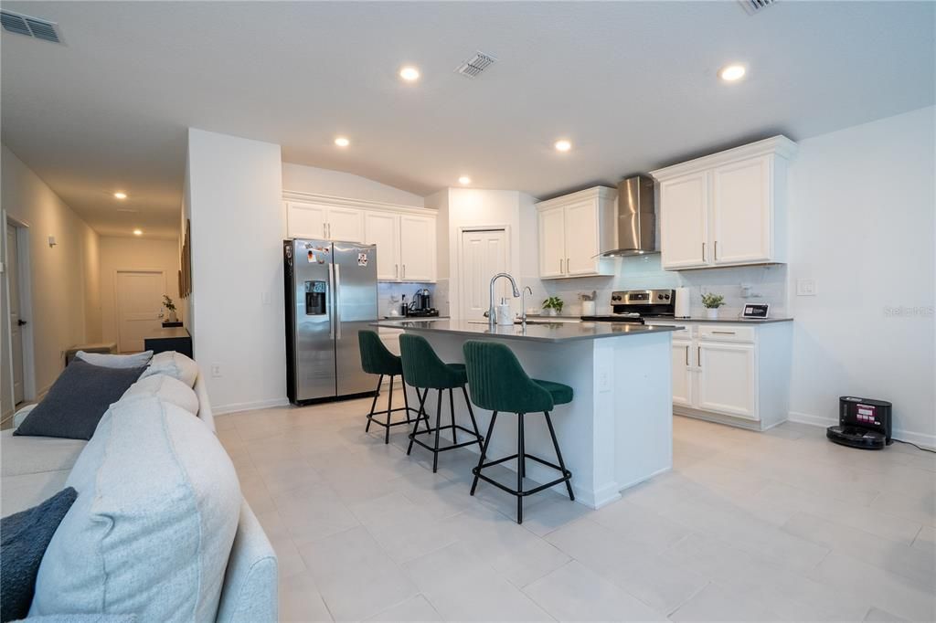 For Sale: $419,900 (4 beds, 2 baths, 2000 Square Feet)