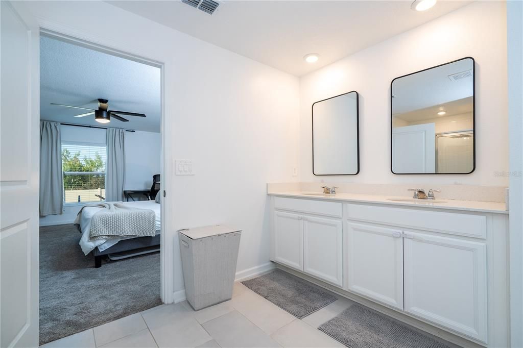 For Sale: $419,900 (4 beds, 2 baths, 2000 Square Feet)