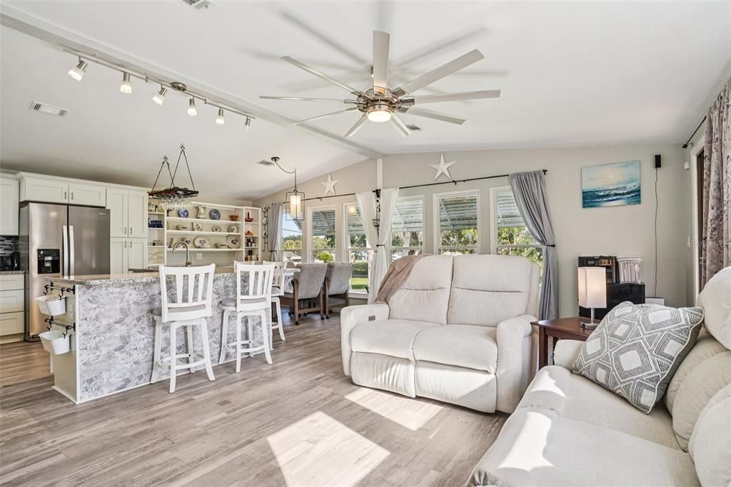 En Venta: $265,000 (2 camas, 2 baños, 1144 Pies cuadrados)