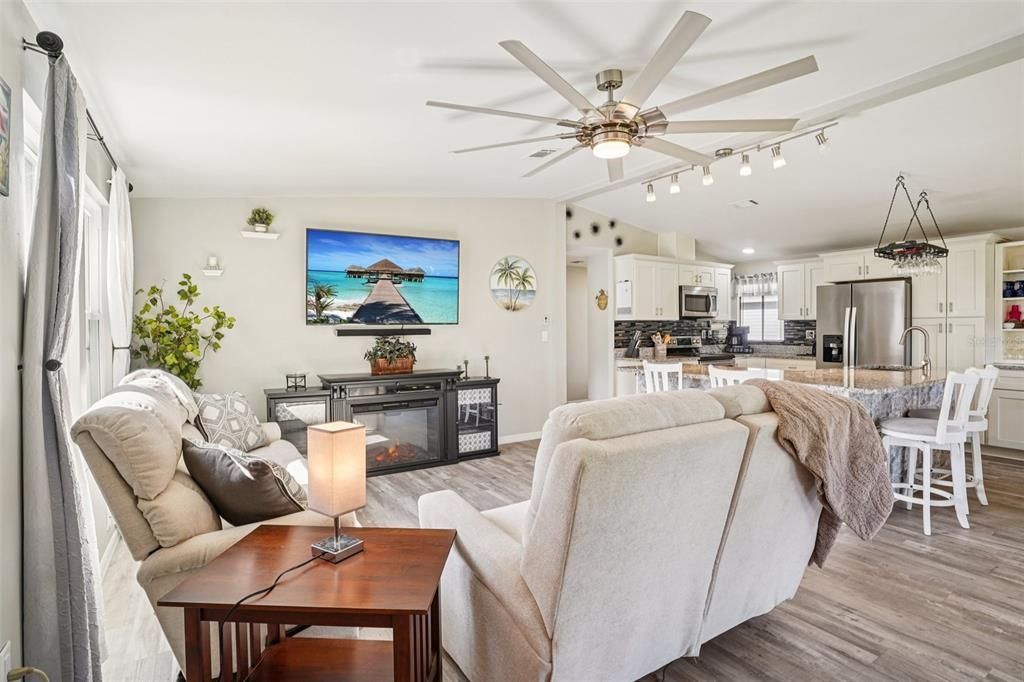 En Venta: $265,000 (2 camas, 2 baños, 1144 Pies cuadrados)