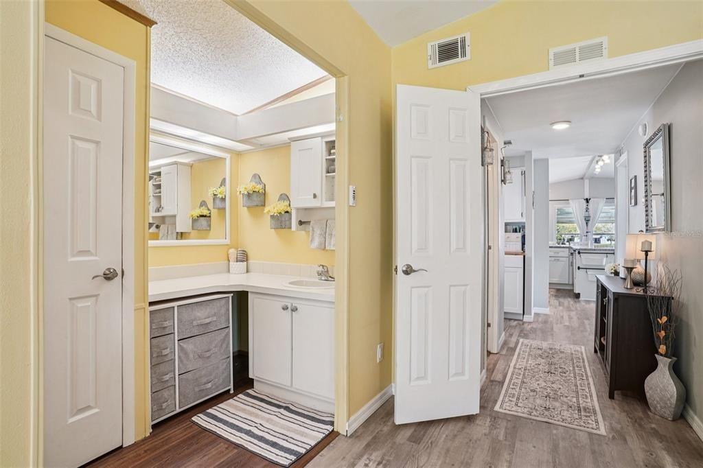 En Venta: $265,000 (2 camas, 2 baños, 1144 Pies cuadrados)