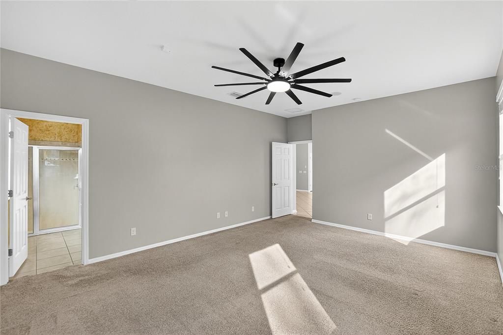 En Venta: $459,900 (4 camas, 3 baños, 2314 Pies cuadrados)