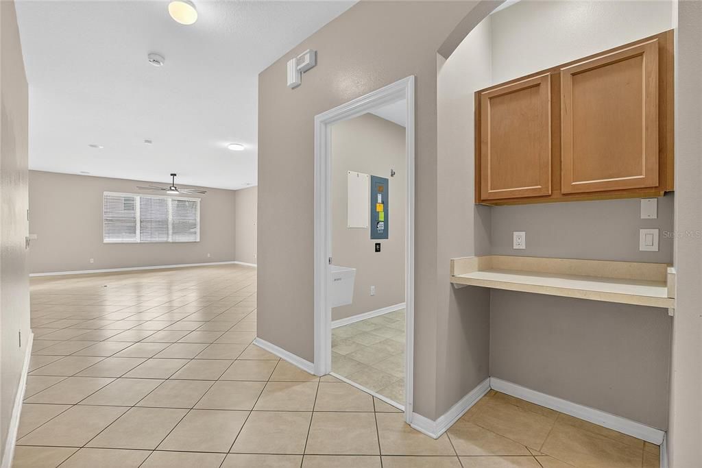 En Venta: $459,900 (4 camas, 3 baños, 2314 Pies cuadrados)