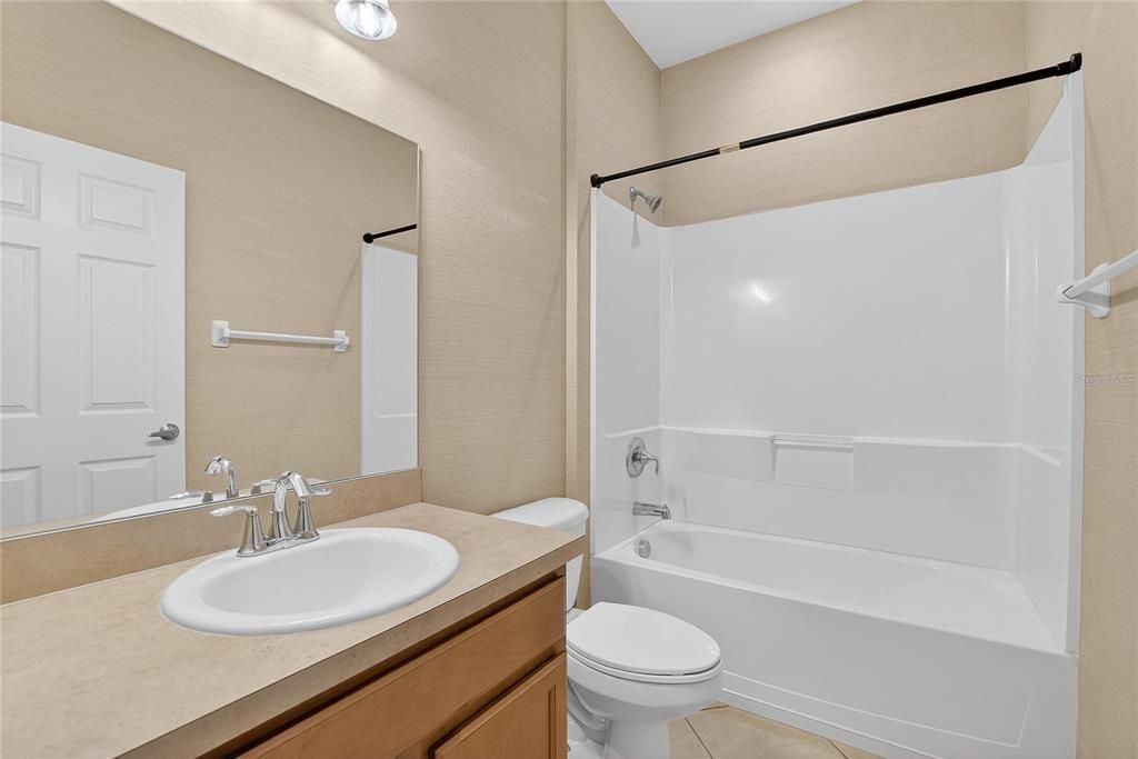 En Venta: $459,900 (4 camas, 3 baños, 2314 Pies cuadrados)