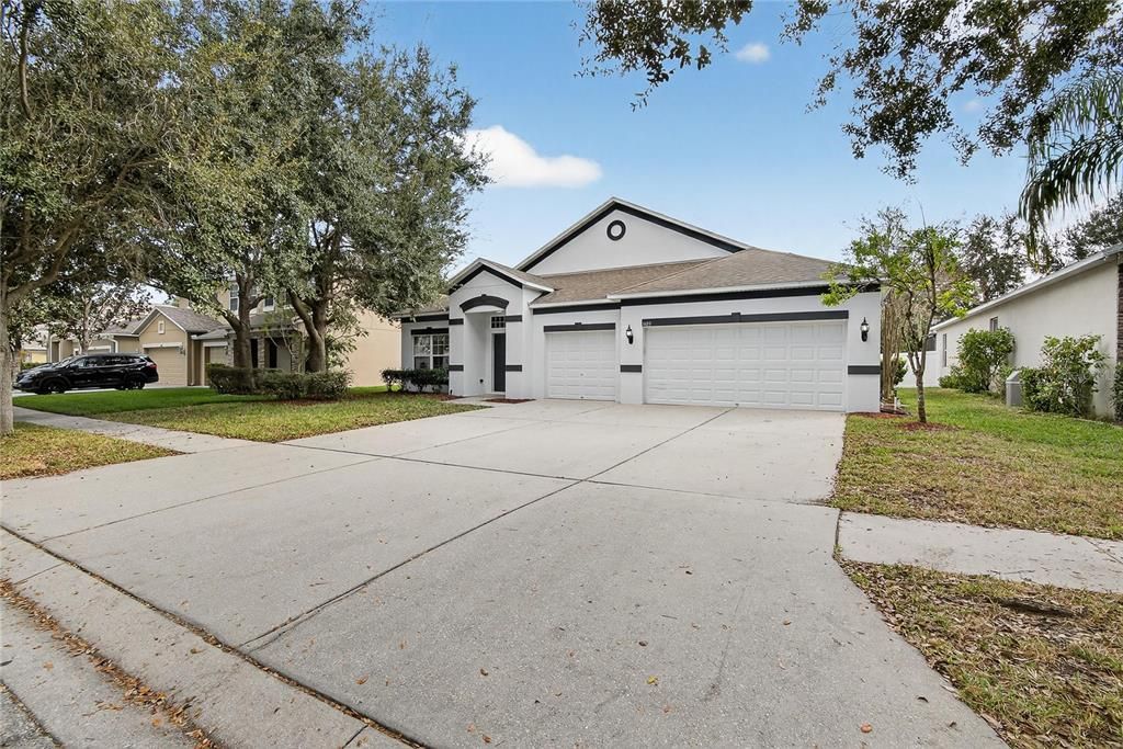 En Venta: $459,900 (4 camas, 3 baños, 2314 Pies cuadrados)