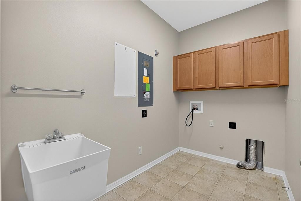 En Venta: $459,900 (4 camas, 3 baños, 2314 Pies cuadrados)