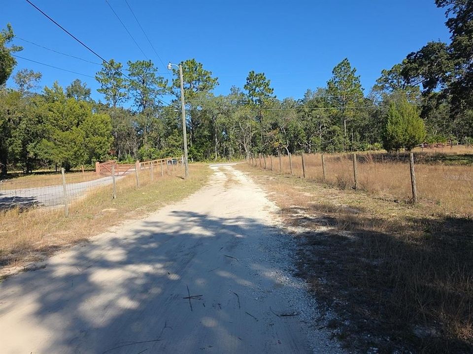 待售: $299,900 (2 贝兹, 1 浴室, 840 平方英尺)