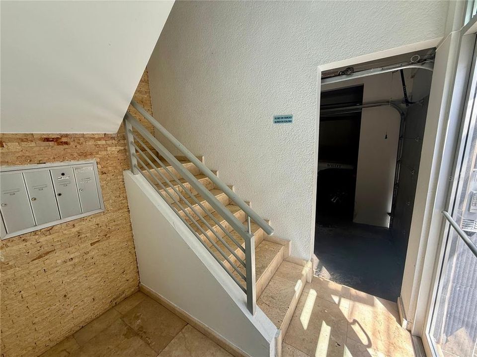 На продажу: $550,000 (3 спален, 3 ванн, 1750 Квадратных фут)