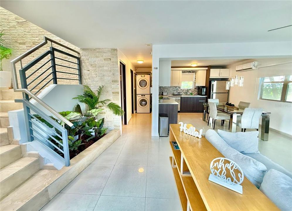 На продажу: $550,000 (3 спален, 3 ванн, 1750 Квадратных фут)