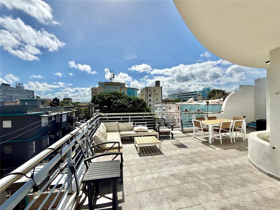 На продажу: $550,000 (3 спален, 3 ванн, 1750 Квадратных фут)