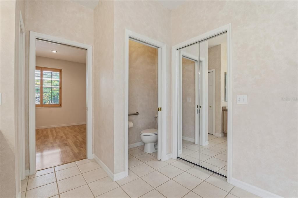 For Sale: $495,900 (3 beds, 2 baths, 1948 Square Feet)