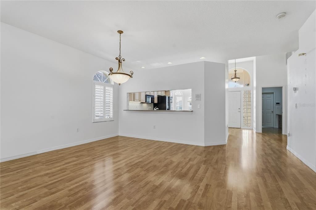 For Sale: $495,900 (3 beds, 2 baths, 1948 Square Feet)