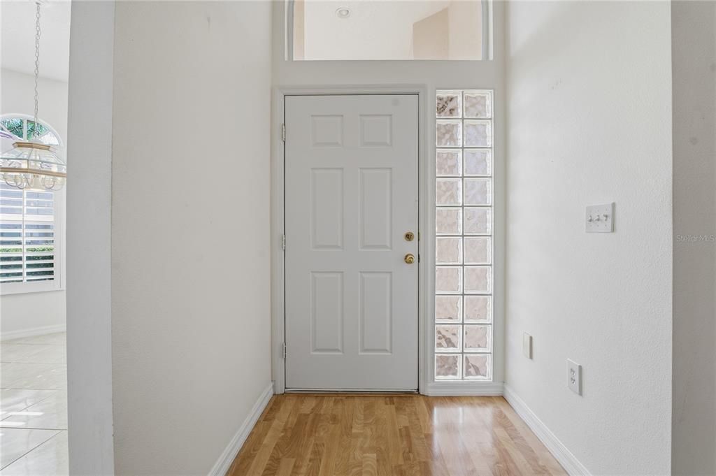 For Sale: $495,900 (3 beds, 2 baths, 1948 Square Feet)