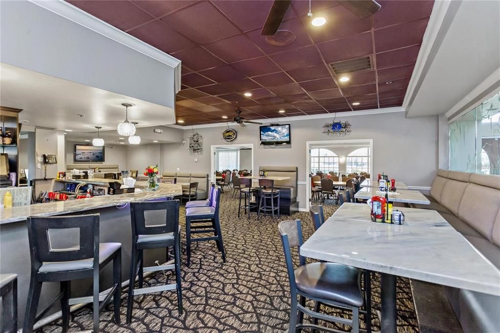 For Sale: $495,900 (3 beds, 2 baths, 1948 Square Feet)