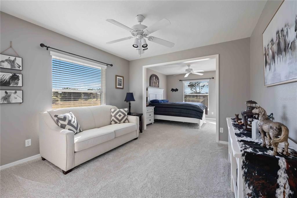 For Sale: $550,000 (3 beds, 3 baths, 2234 Square Feet)