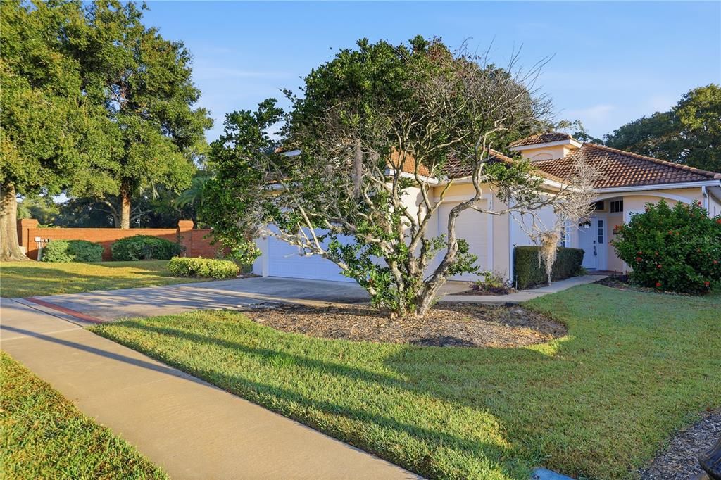 For Sale: $389,000 (3 beds, 2 baths, 1652 Square Feet)