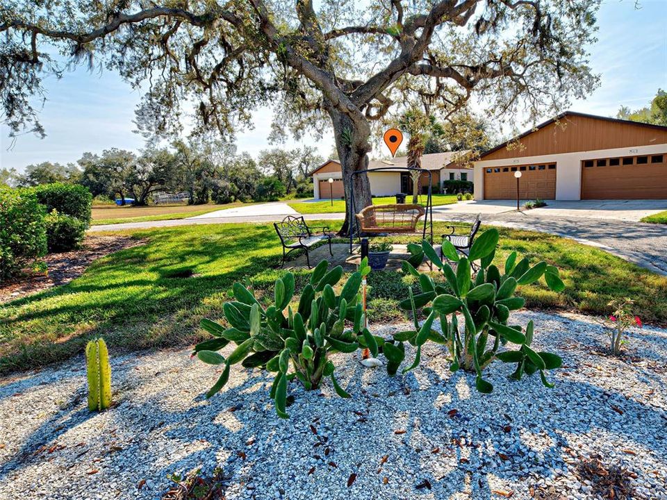 На продажу: $260,000 (2 спален, 2 ванн, 1072 Квадратных фут)