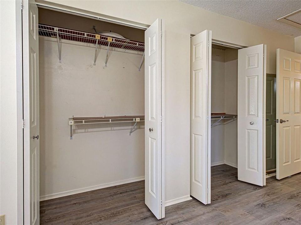 На продажу: $260,000 (2 спален, 2 ванн, 1072 Квадратных фут)