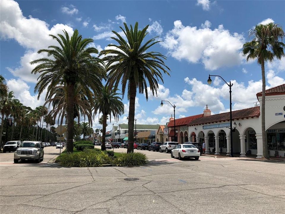 На продажу: $260,000 (2 спален, 2 ванн, 1072 Квадратных фут)