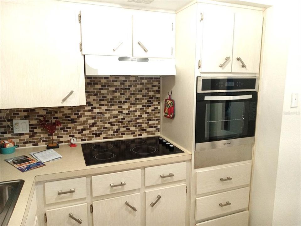 For Rent: $1,500 (1 beds, 1 baths, 825 Square Feet)