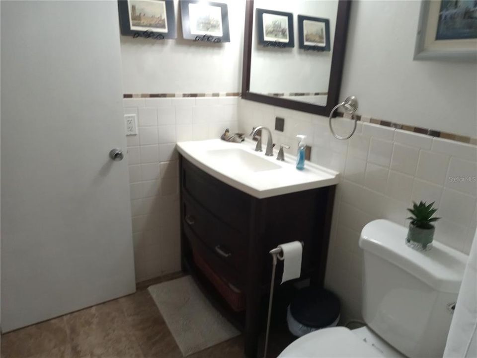 For Rent: $1,500 (1 beds, 1 baths, 825 Square Feet)
