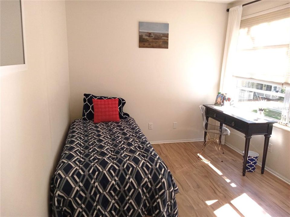 For Rent: $1,500 (1 beds, 1 baths, 825 Square Feet)