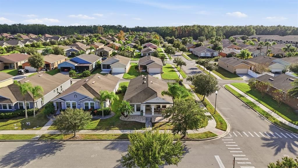 На продажу: $399,900 (3 спален, 2 ванн, 1423 Квадратных фут)