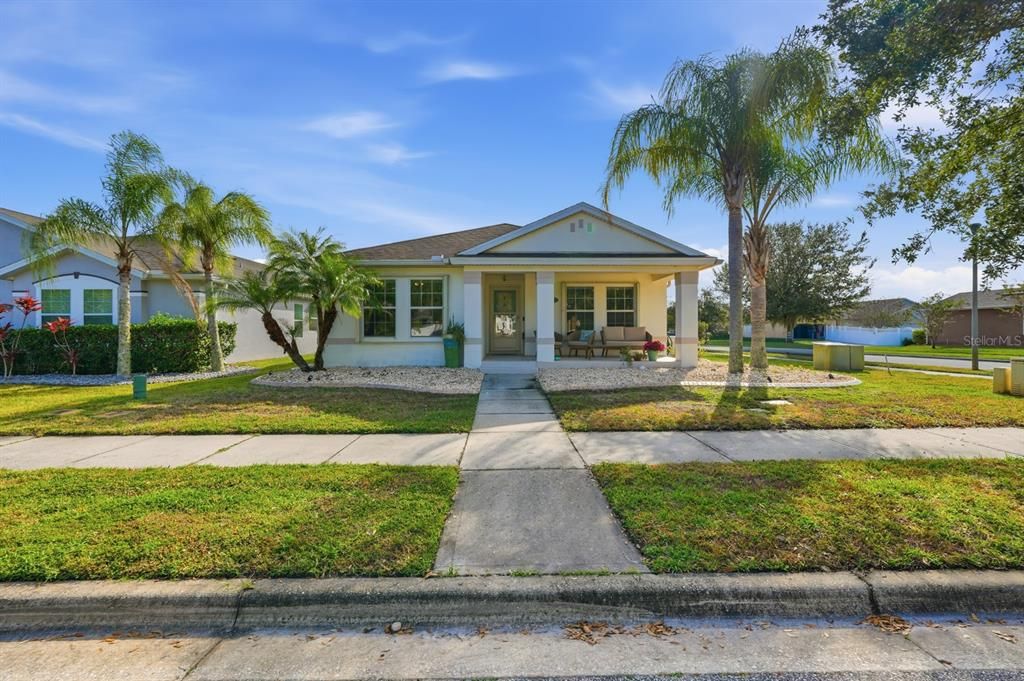 На продажу: $399,900 (3 спален, 2 ванн, 1423 Квадратных фут)