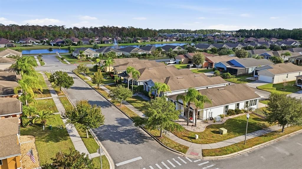 На продажу: $399,900 (3 спален, 2 ванн, 1423 Квадратных фут)