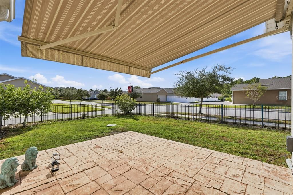 На продажу: $399,900 (3 спален, 2 ванн, 1423 Квадратных фут)