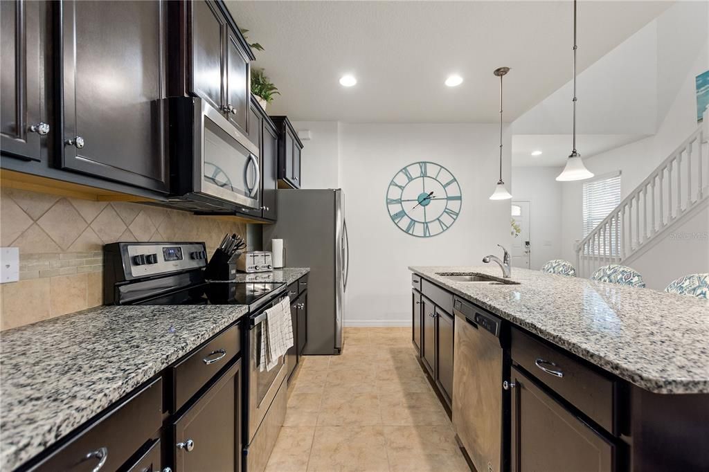 For Sale: $595,000 (7 beds, 5 baths, 3281 Square Feet)