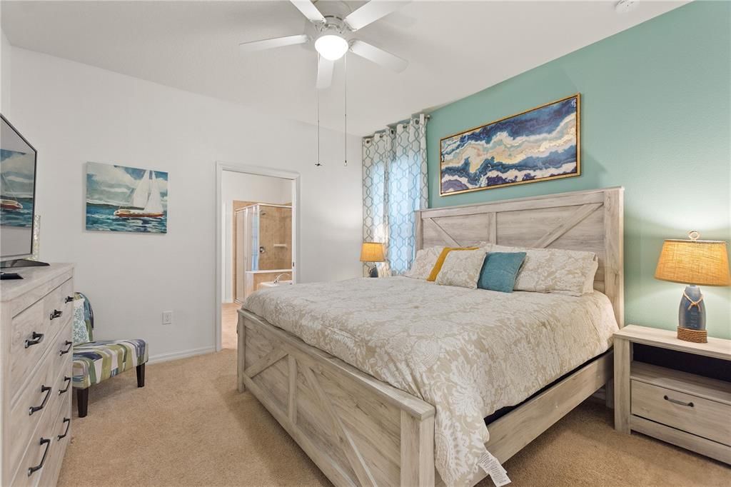 For Sale: $595,000 (7 beds, 5 baths, 3281 Square Feet)