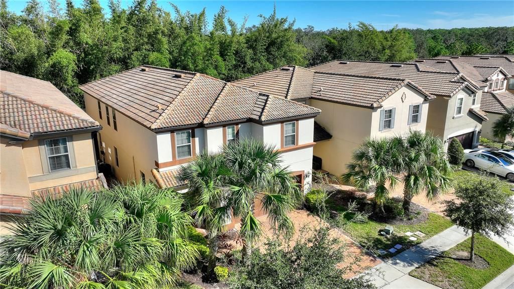 For Sale: $595,000 (7 beds, 5 baths, 3281 Square Feet)