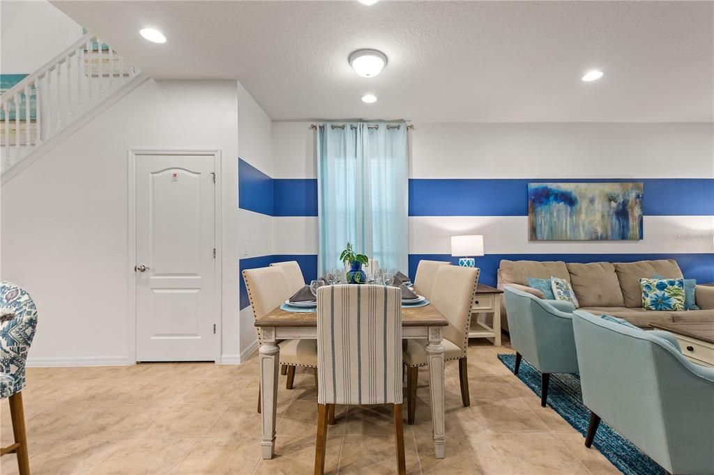 For Sale: $595,000 (7 beds, 5 baths, 3281 Square Feet)