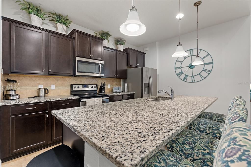 For Sale: $595,000 (7 beds, 5 baths, 3281 Square Feet)