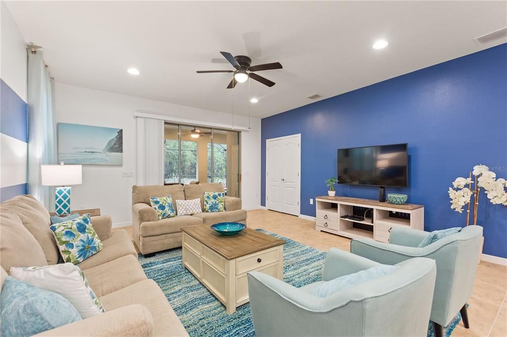 For Sale: $595,000 (7 beds, 5 baths, 3281 Square Feet)