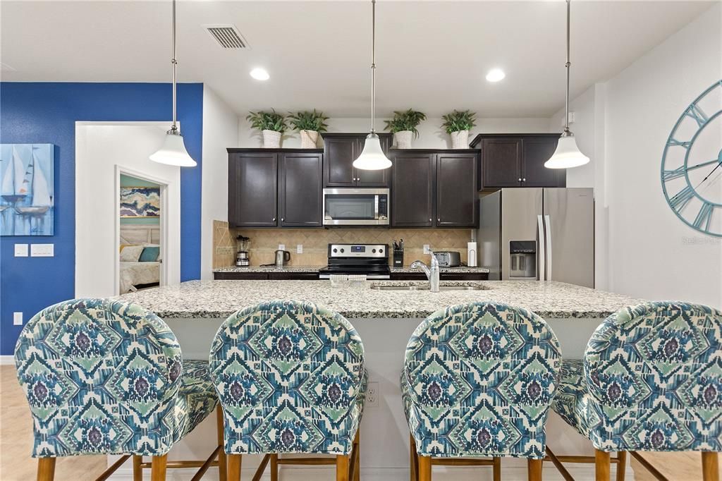 For Sale: $595,000 (7 beds, 5 baths, 3281 Square Feet)