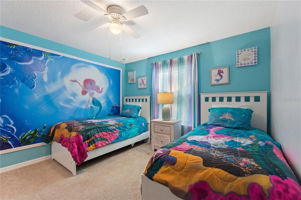 For Sale: $595,000 (7 beds, 5 baths, 3281 Square Feet)