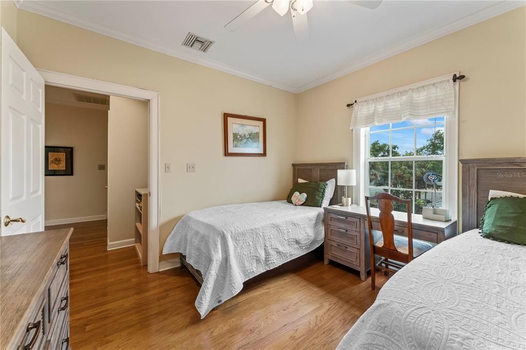 На продажу: $775,000 (3 спален, 2 ванн, 2205 Квадратных фут)