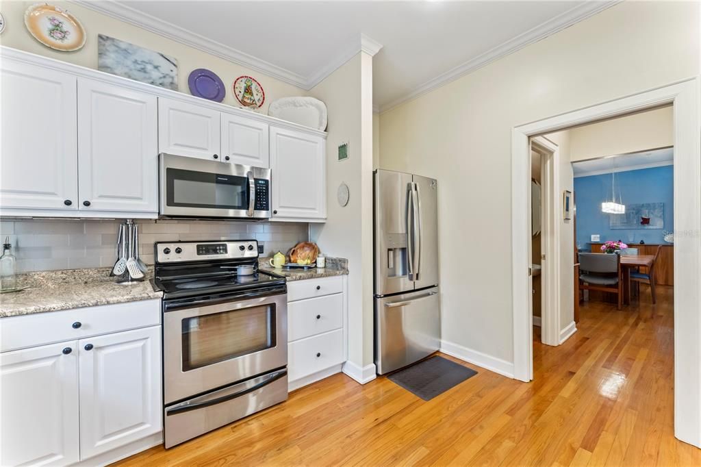 На продажу: $775,000 (3 спален, 2 ванн, 2205 Квадратных фут)