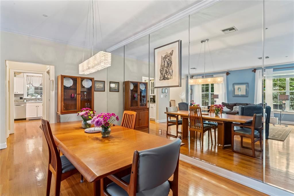 На продажу: $775,000 (3 спален, 2 ванн, 2205 Квадратных фут)