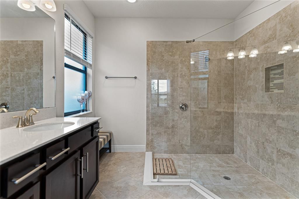 For Sale: $489,900 (4 beds, 3 baths, 2056 Square Feet)