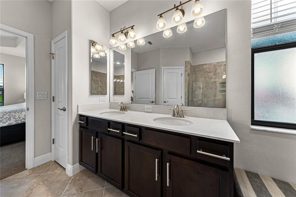 For Sale: $489,900 (4 beds, 3 baths, 2056 Square Feet)