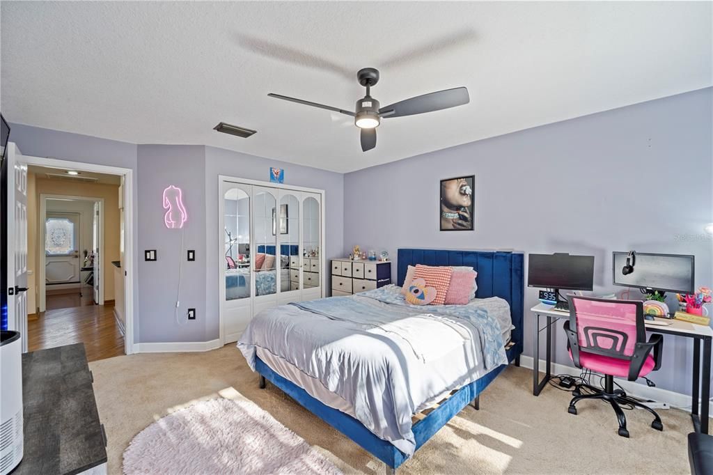 For Sale: $350,000 (3 beds, 2 baths, 1736 Square Feet)