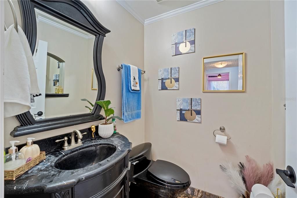 For Sale: $350,000 (3 beds, 2 baths, 1736 Square Feet)